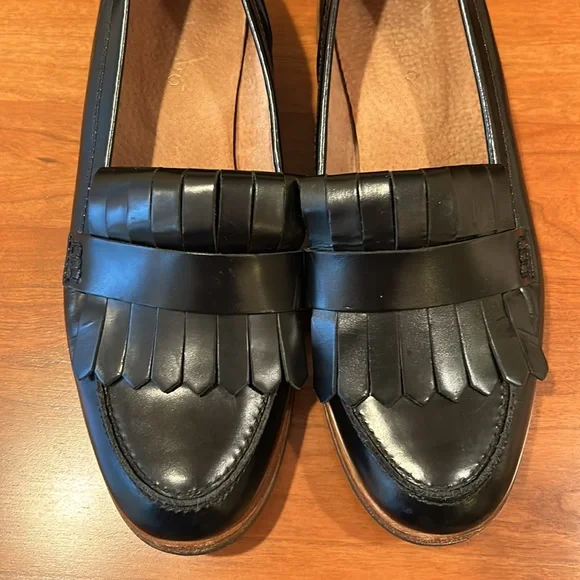 Loafers with Kilties - Black - Picture 6 of 10